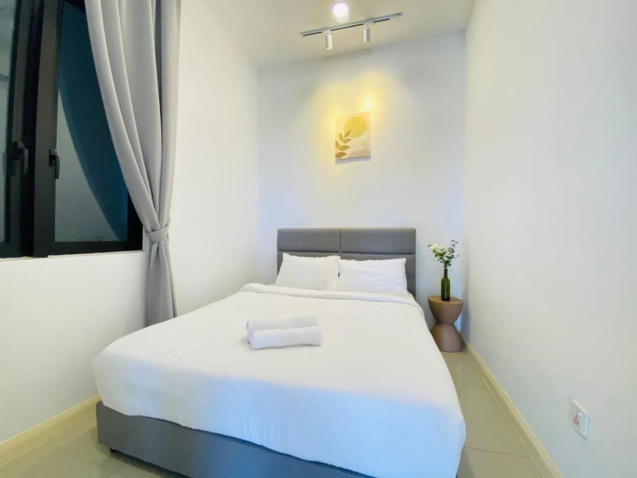 D'Pristine Legoland Apartment Нусаджайя Экстерьер фото